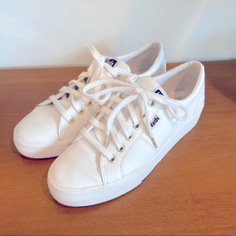 KEDS: Jump Kick Duo Leather White Sneakers. Size 6.